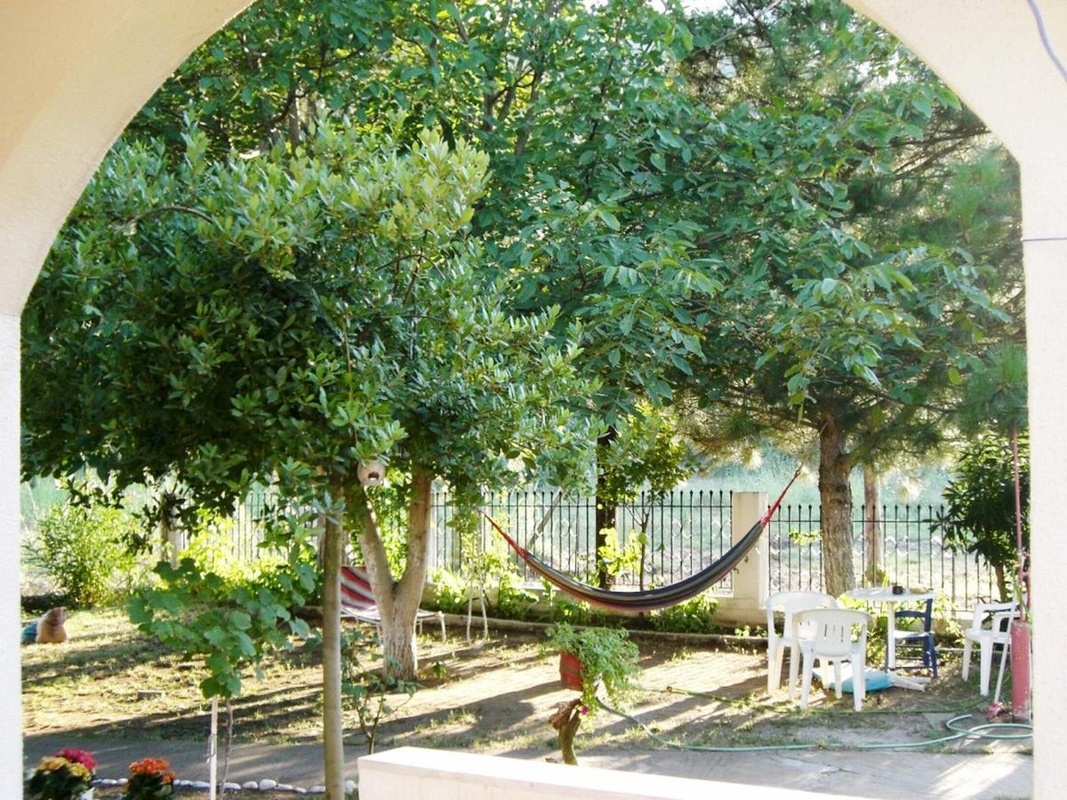 Garden Bungalow Valentina Ставрос Екстериор снимка